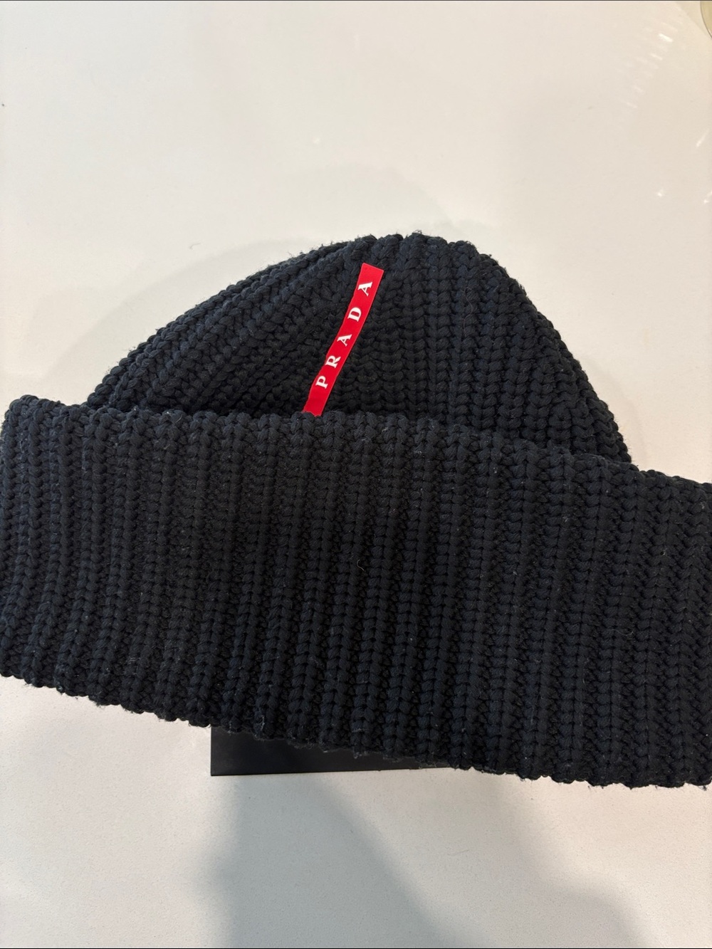 Prada Linea Rossa thick knit Ribbed Red Tab Beanie